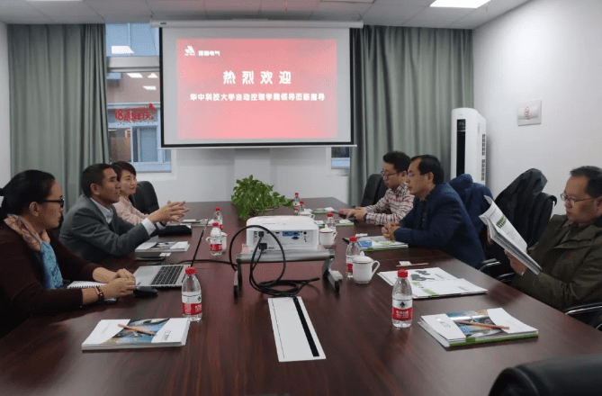 熱烈歡迎，華中科技大學(xué)自動(dòng)化學(xué)院領(lǐng)導(dǎo)蒞臨置恒電氣指導(dǎo)！