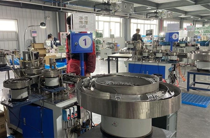 高質(zhì)量接線端子需要具備哪些條件？置恒電氣“以身作側(cè)”告訴您！