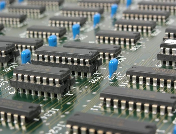 插拔式端子臺簡介|插拔式端子作用、間距、接線步驟及常見問題解析